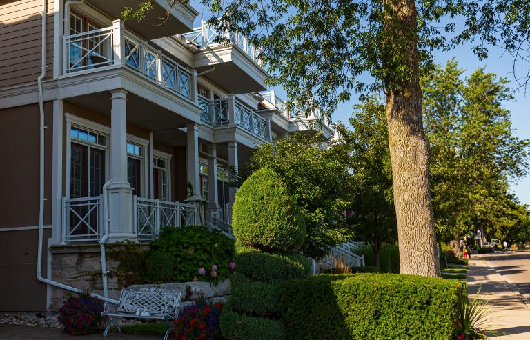 Attached homes in Bronte Village