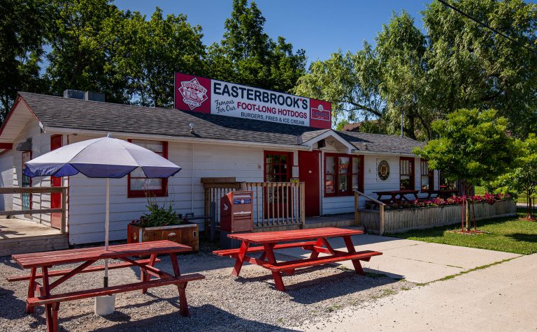 Locals eats in Aldershot at Easterbrooks