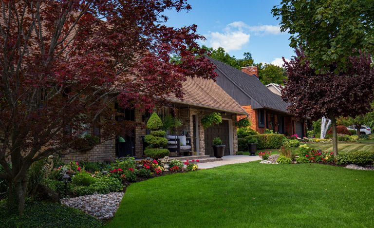 Quiet garden homes in residential Tyandaga