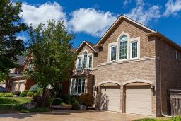 Joshua Creek Neighbourhood Homes