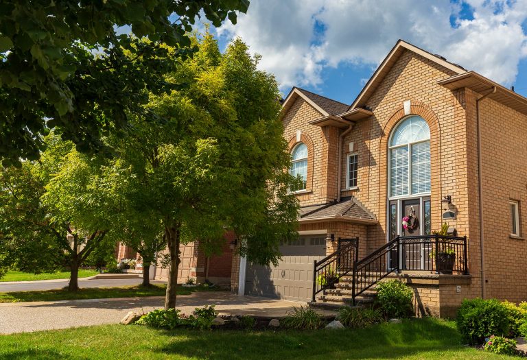 Family Friendly Neighbourhood Waterdown